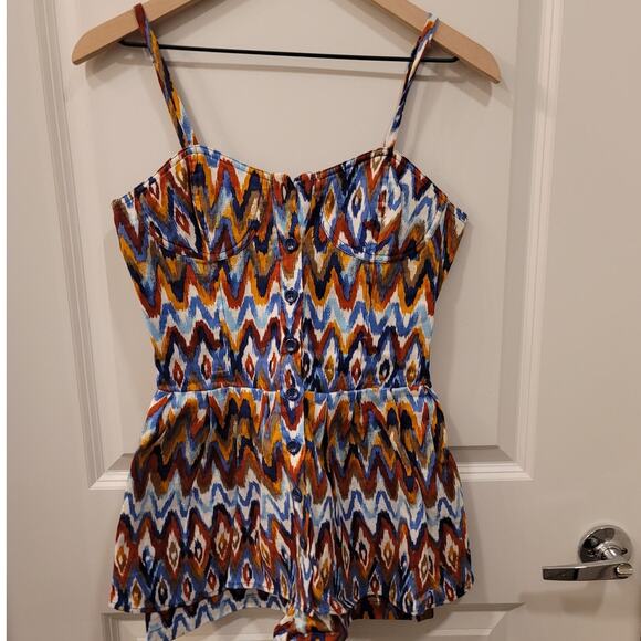 Mimi Chica Linen Romper in Retro Chevron - Picture 8 of 8